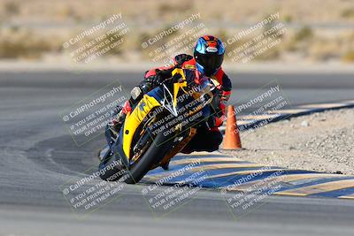 media/Jan-09-2022-SoCal Trackdays (Sun) [[2b1fec8404]]/Turn 11 (935am)/